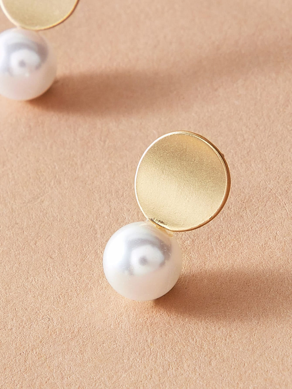 Dainty Round Gold Metal Pearl Daily Wear Stud Earrings Great Jewelry for Dating